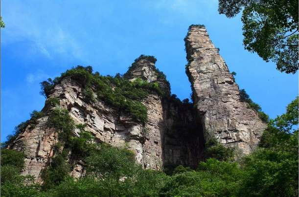 鳴沙山一月牙泉+莫高窟3天2晚“驚險套餐”